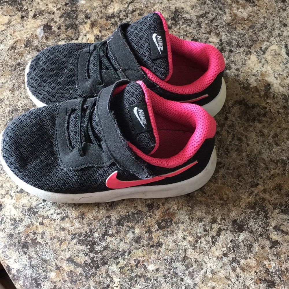 Nike Tennis shoes